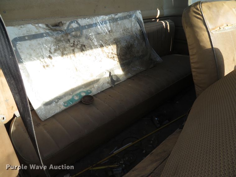 image for item DH1557 1984 Ford F250 Ext. Cab utility bed pickup truck