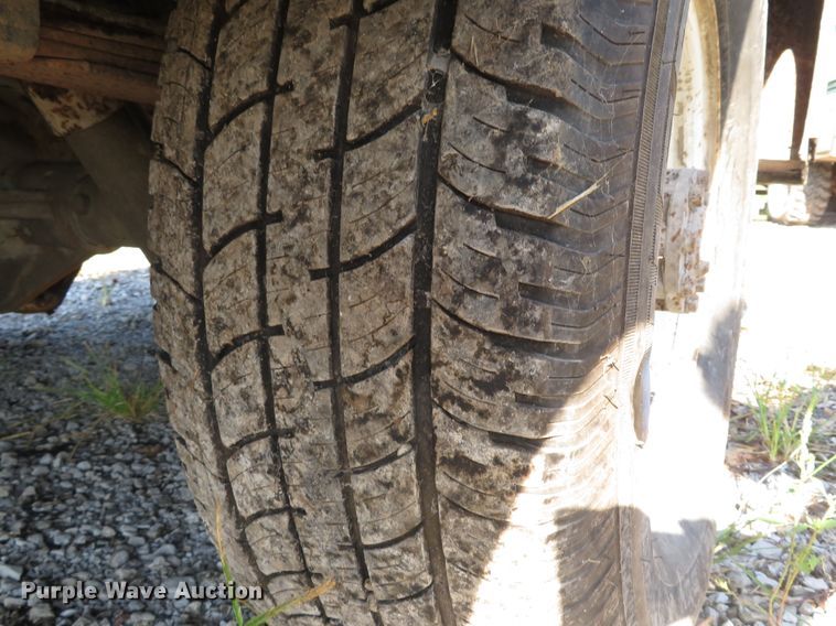 image for item DH1557 1984 Ford F250 Ext. Cab utility bed pickup truck