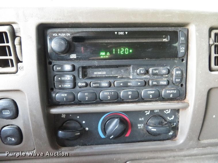 image for item DH1564 2000 Ford Excursion Limited SUV