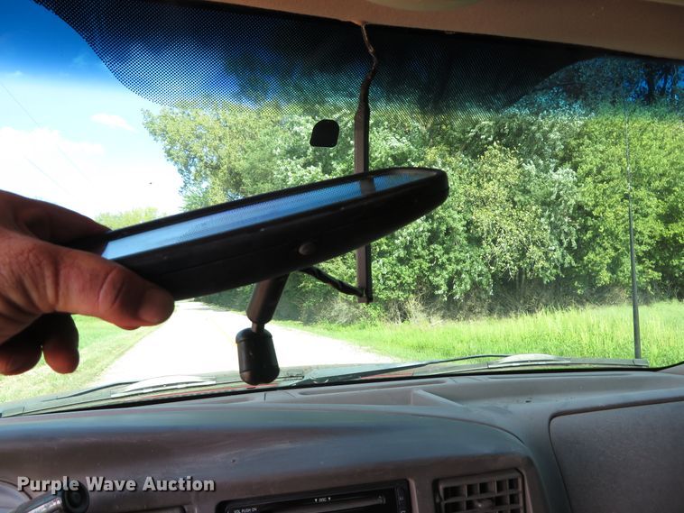 image for item DH1564 2000 Ford Excursion Limited SUV