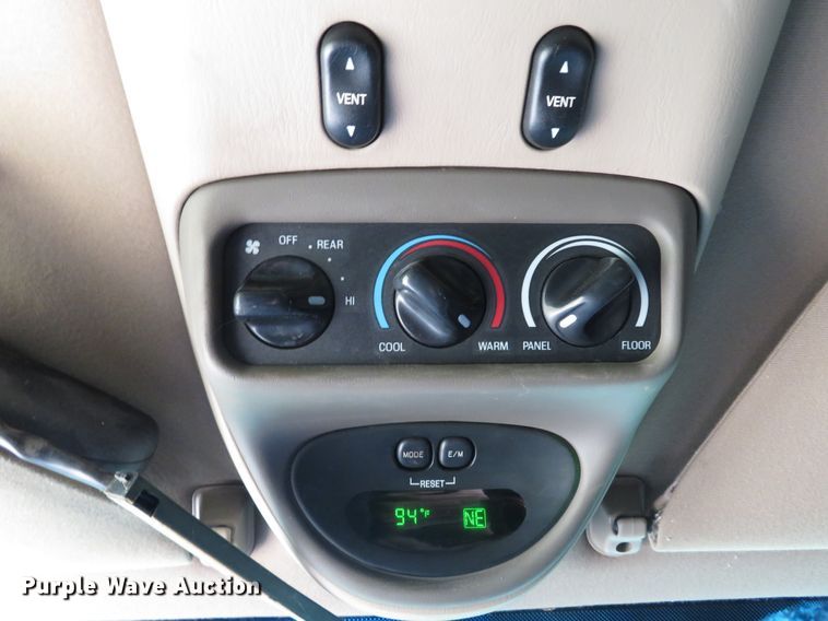 image for item DH1564 2000 Ford Excursion Limited SUV