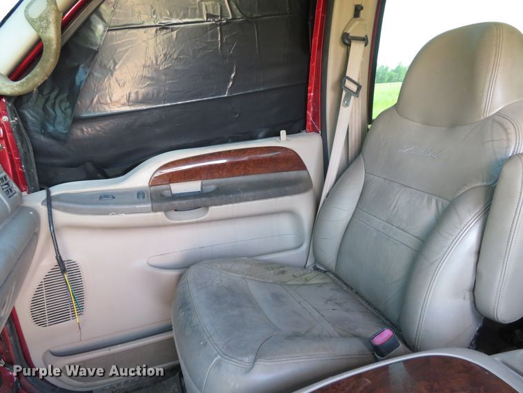 image for item DH1564 2000 Ford Excursion Limited SUV