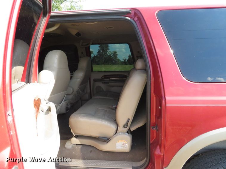 image for item DH1564 2000 Ford Excursion Limited SUV