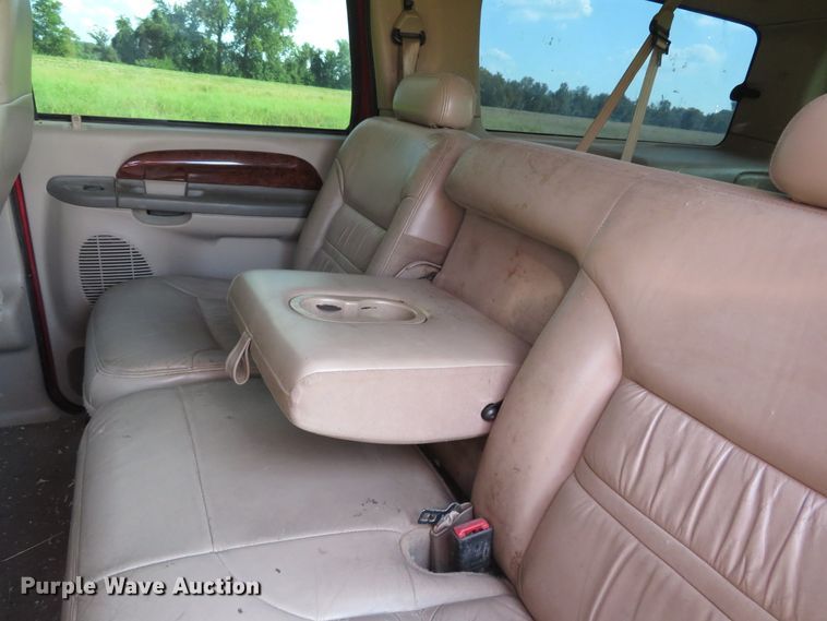 image for item DH1564 2000 Ford Excursion Limited SUV