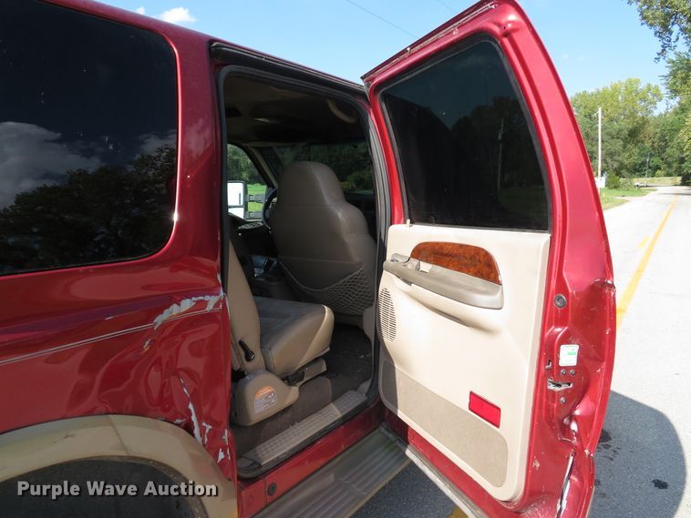 image for item DH1564 2000 Ford Excursion Limited SUV