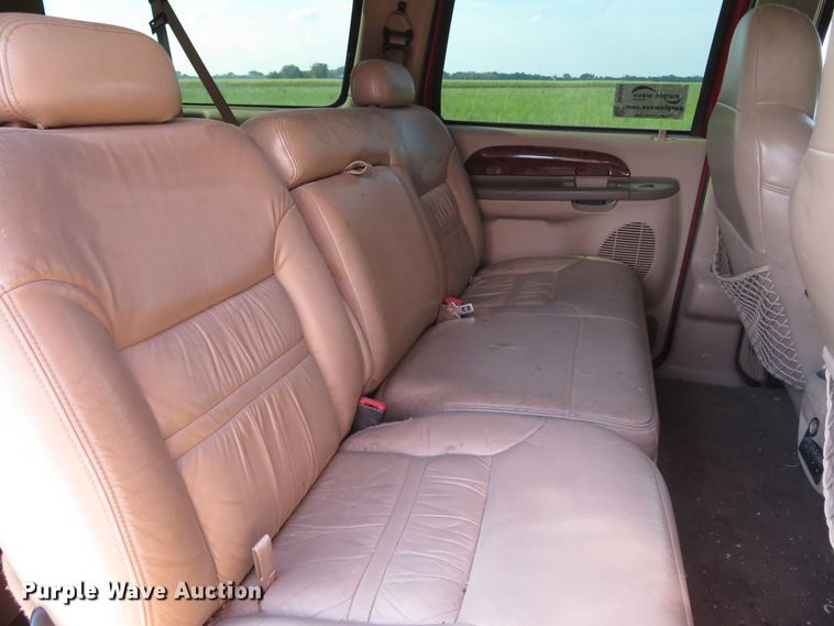 image for item DH1564 2000 Ford Excursion Limited SUV