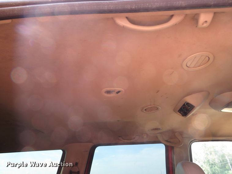 image for item DH1564 2000 Ford Excursion Limited SUV