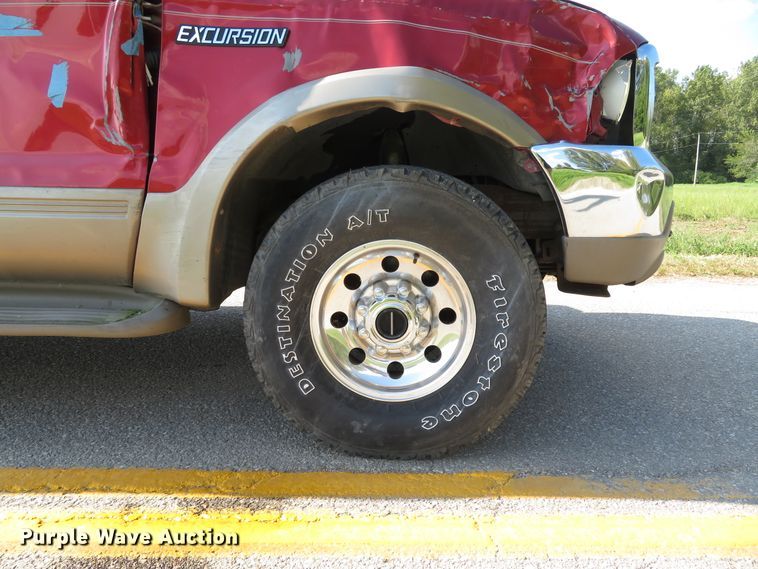 image for item DH1564 2000 Ford Excursion Limited SUV