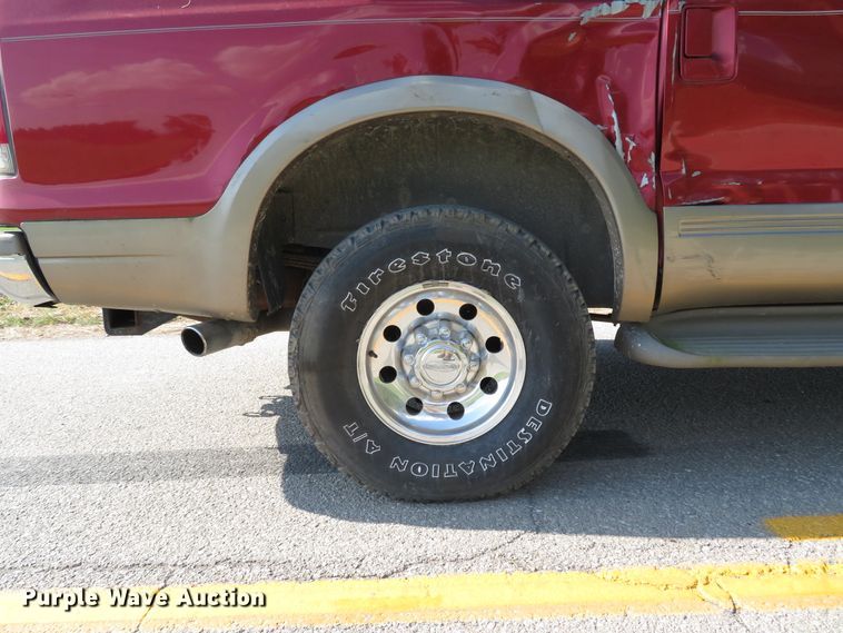 image for item DH1564 2000 Ford Excursion Limited SUV