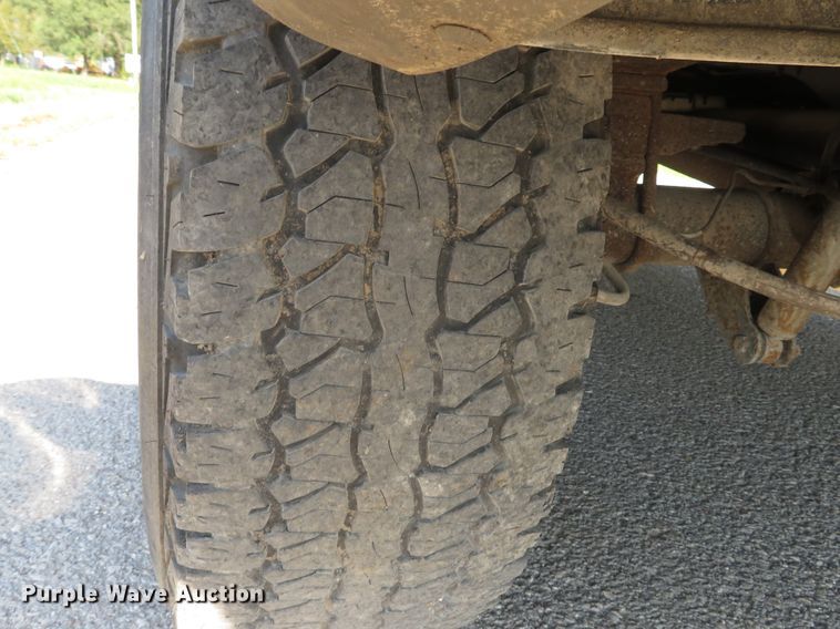 image for item DH1564 2000 Ford Excursion Limited SUV