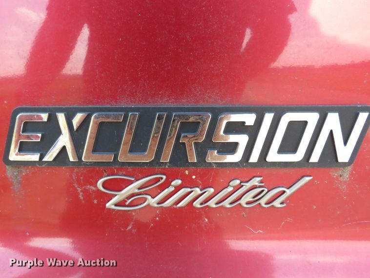 image for item DH1564 2000 Ford Excursion Limited SUV