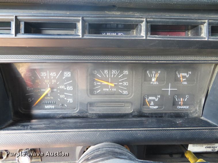 image for item DH1565 1996 Ford F800 dump truck