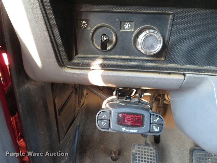 image for item DH1565 1996 Ford F800 dump truck