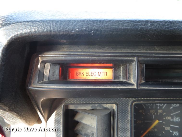 image for item DH1565 1996 Ford F800 dump truck