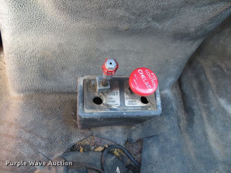 image for item DH1565 1996 Ford F800 dump truck