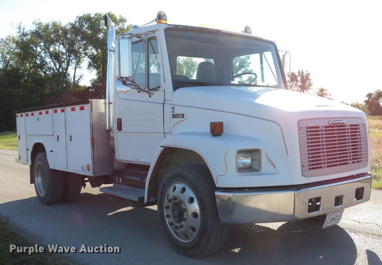 image for item DH1566 2001 Freightliner FL60 utility truck