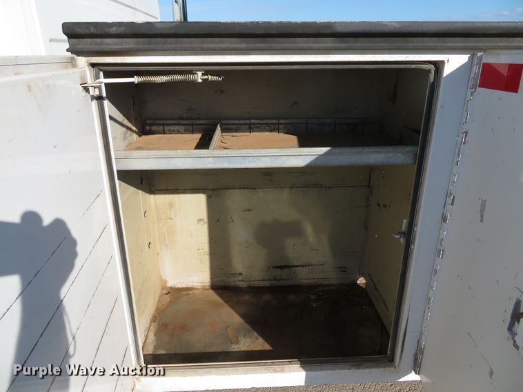 image for item DH1566 2001 Freightliner FL60 utility truck