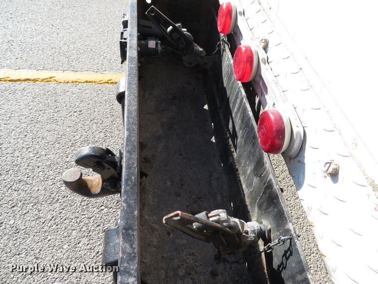 image for item DH1566 2001 Freightliner FL60 utility truck