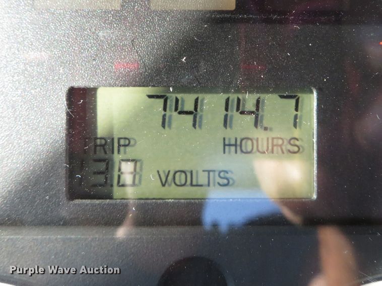 image for item DH1566 2001 Freightliner FL60 utility truck