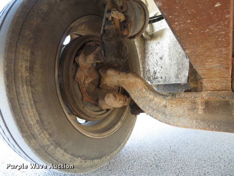 image for item DH1566 2001 Freightliner FL60 utility truck