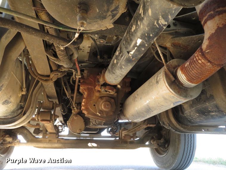 image for item DH1566 2001 Freightliner FL60 utility truck