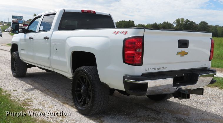 image for item DH1567 2015 Chevrolet Silverado 3500HD LT Crew Cab pickup truck