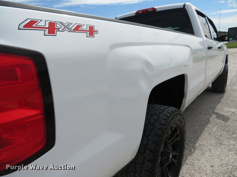 image for item DH1567 2015 Chevrolet Silverado 3500HD LT Crew Cab pickup truck