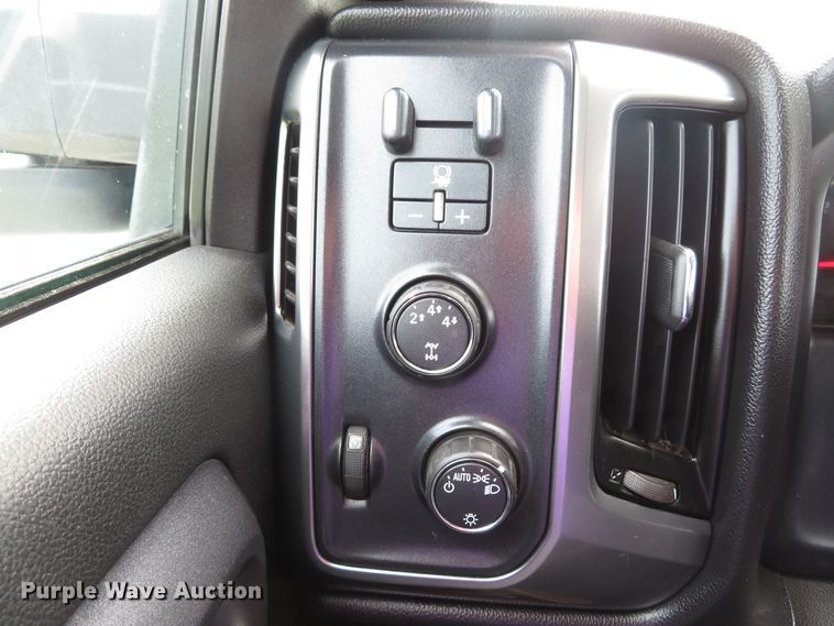 image for item DH1567 2015 Chevrolet Silverado 3500HD LT Crew Cab pickup truck