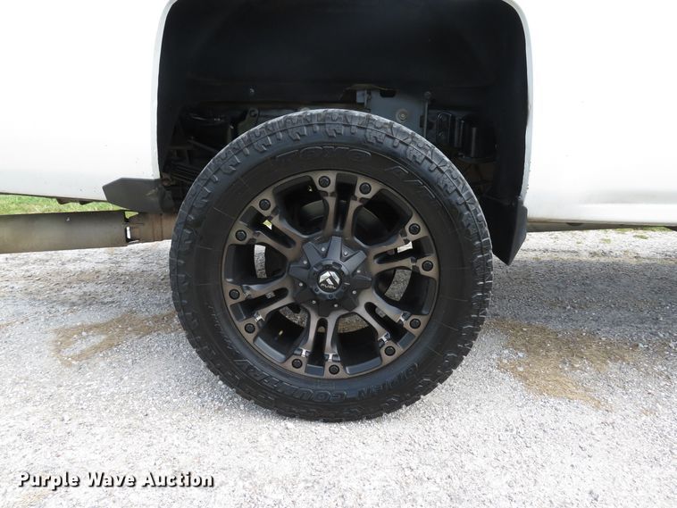 image for item DH1567 2015 Chevrolet Silverado 3500HD LT Crew Cab pickup truck