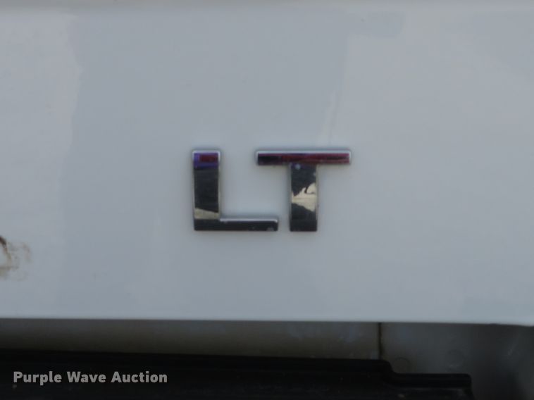 image for item DH1567 2015 Chevrolet Silverado 3500HD LT Crew Cab pickup truck