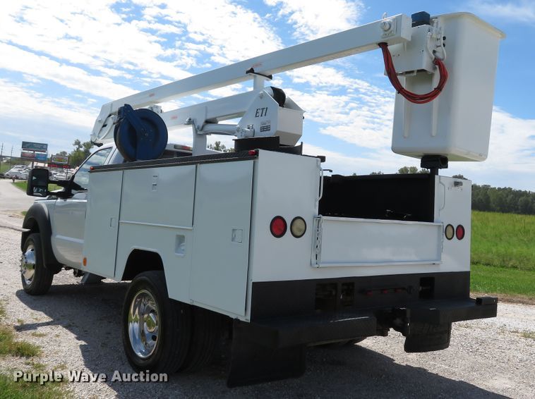 image for item DH1568 2011 Ford F550 Super Duty XL bucket truck