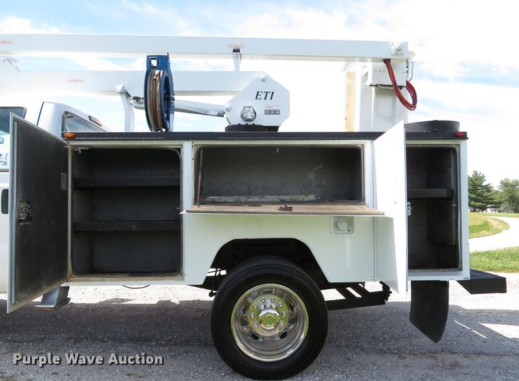 image for item DH1568 2011 Ford F550 Super Duty XL bucket truck