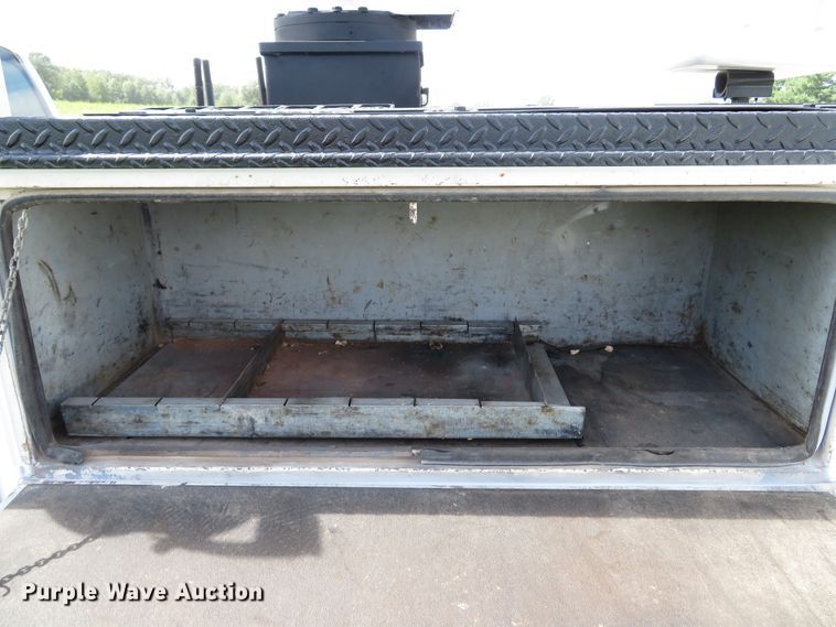 image for item DH1568 2011 Ford F550 Super Duty XL bucket truck