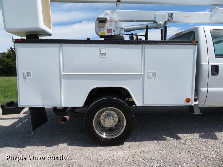 image for item DH1568 2011 Ford F550 Super Duty XL bucket truck