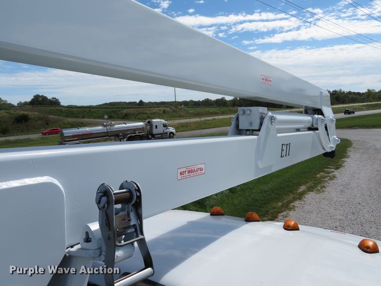 image for item DH1568 2011 Ford F550 Super Duty XL bucket truck