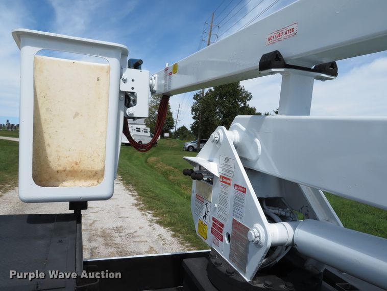 image for item DH1568 2011 Ford F550 Super Duty XL bucket truck