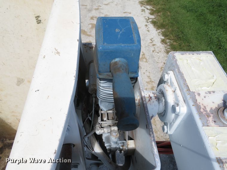 image for item DH1568 2011 Ford F550 Super Duty XL bucket truck