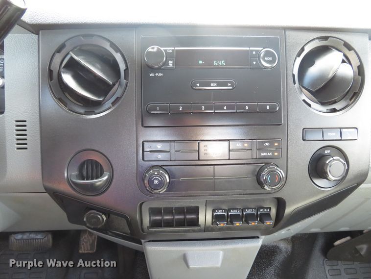 image for item DH1568 2011 Ford F550 Super Duty XL bucket truck