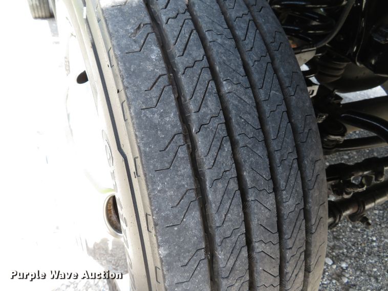 image for item DH1568 2011 Ford F550 Super Duty XL bucket truck