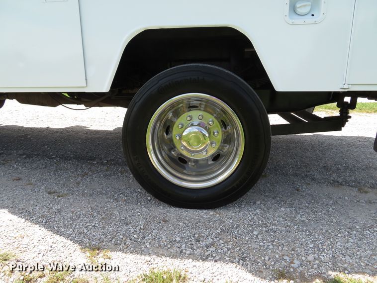 image for item DH1568 2011 Ford F550 Super Duty XL bucket truck