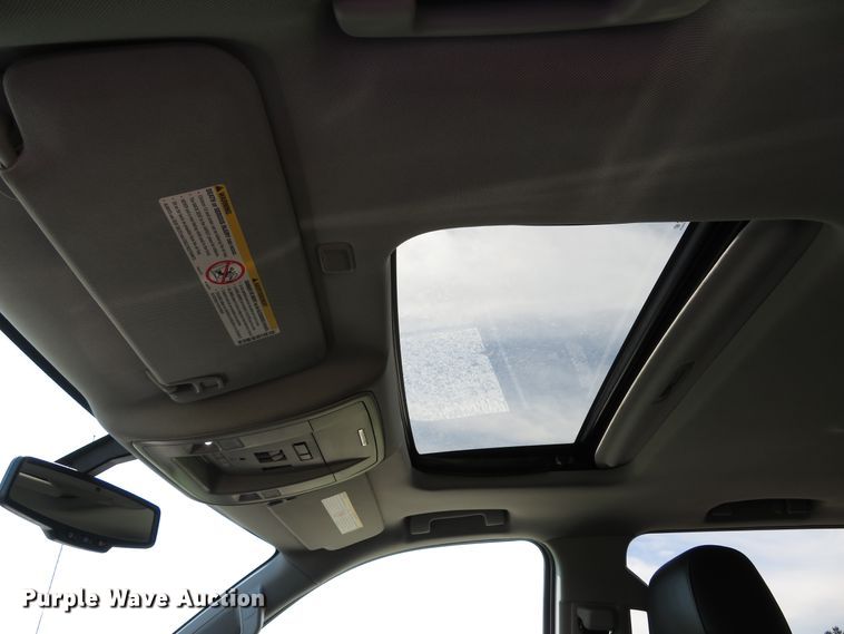 image for item DH1570 2015 Chevrolet Silverado 3500HD LTZ Crew Cab flatbed pickup truck