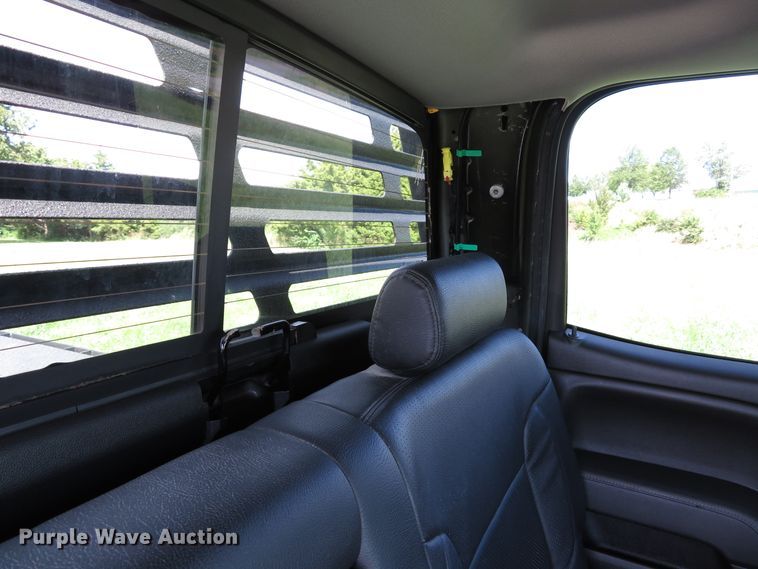 image for item DH1570 2015 Chevrolet Silverado 3500HD LTZ Crew Cab flatbed pickup truck