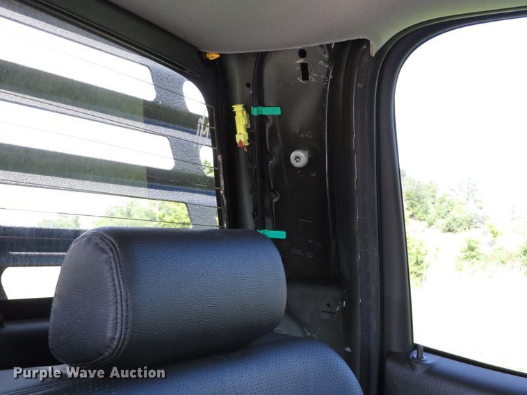 image for item DH1570 2015 Chevrolet Silverado 3500HD LTZ Crew Cab flatbed pickup truck