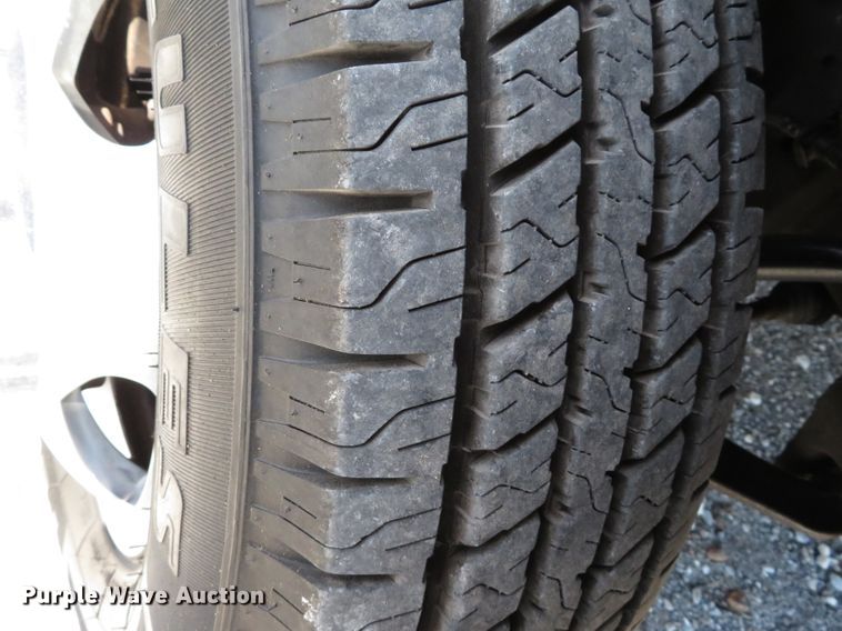 image for item DH1570 2015 Chevrolet Silverado 3500HD LTZ Crew Cab flatbed pickup truck