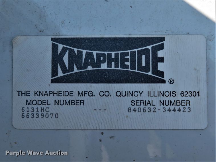 image for item DH1572 1999 Ford F800 utility truck