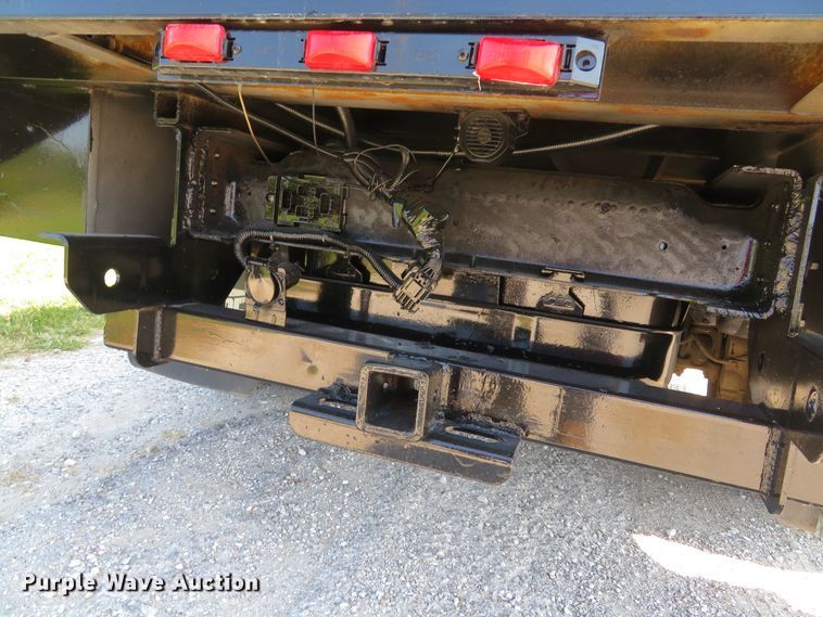 image for item DH1579 2011 Chevrolet Silverado 3500HD utility bed pickup truck