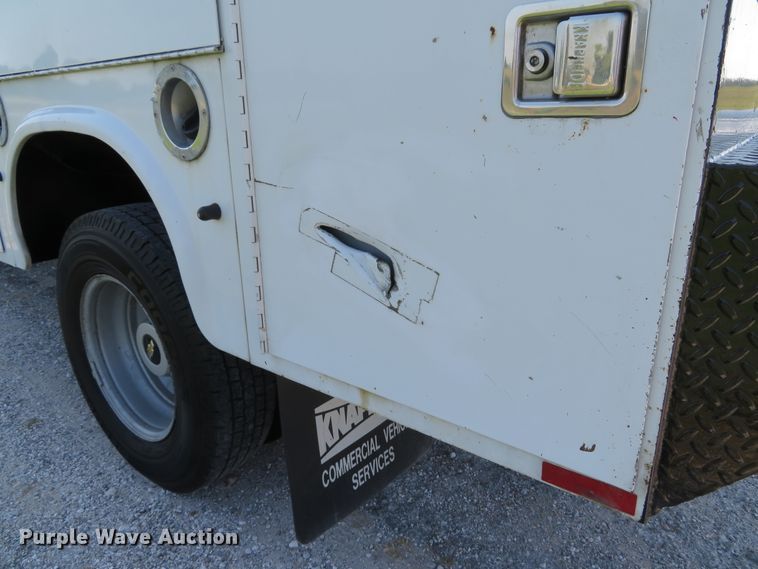 image for item DH1579 2011 Chevrolet Silverado 3500HD utility bed pickup truck