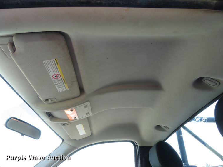 image for item DH1579 2011 Chevrolet Silverado 3500HD utility bed pickup truck