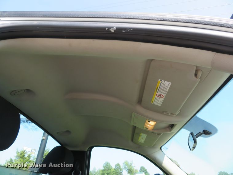 image for item DH1579 2011 Chevrolet Silverado 3500HD utility bed pickup truck