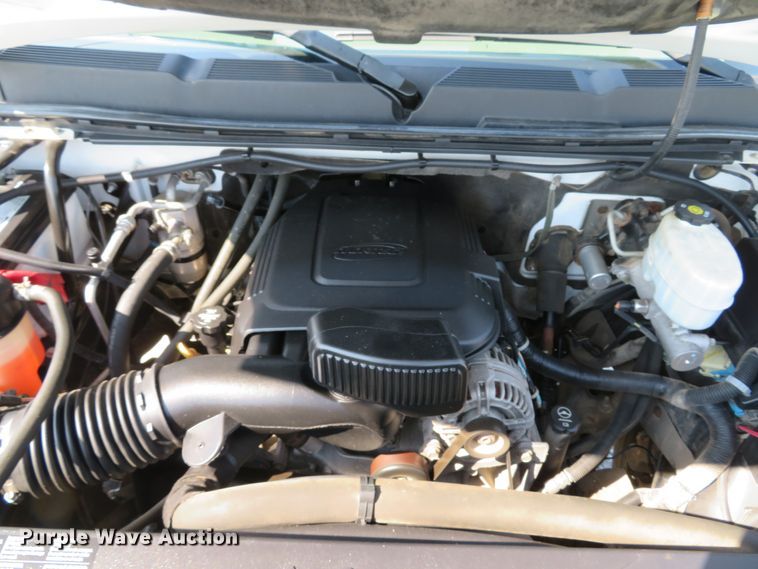 image for item DH1579 2011 Chevrolet Silverado 3500HD utility bed pickup truck